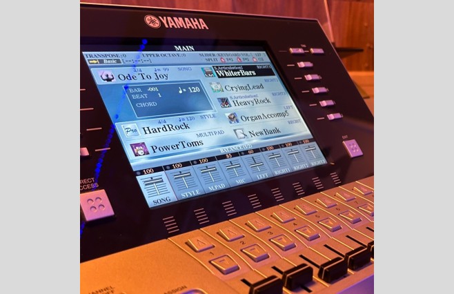 Used Yamaha Tyros 3 Keyboard With MS03 Speakers (SN:EAPY01292) - Image 5